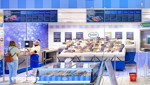 Dział rybny hipermarketu Real w Niemczech