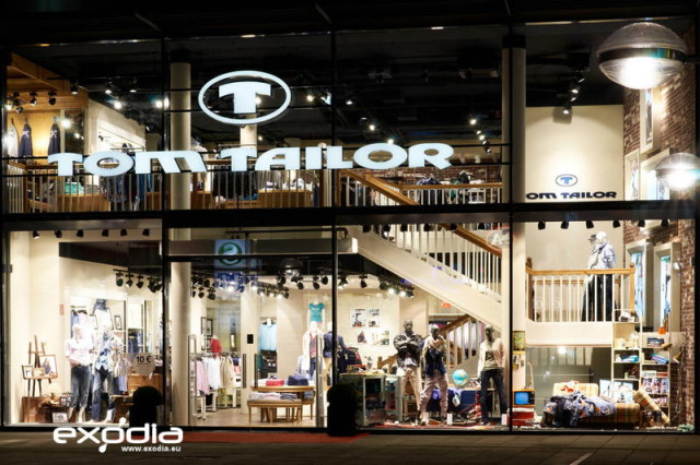 Tom Tailor to niemiecki producent i sprzedawca odzieży